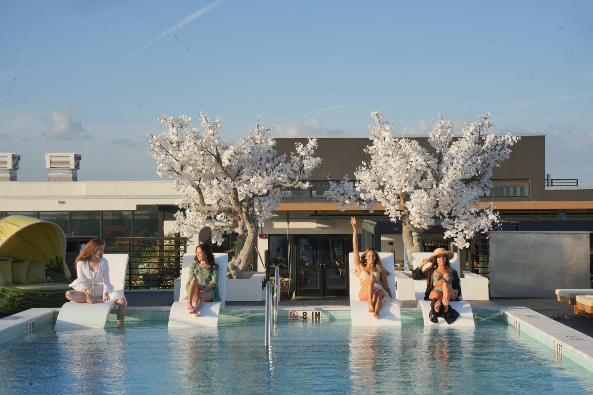 Dolce By Wyndham Hollywood Hotel ภายนอก รูปภาพ