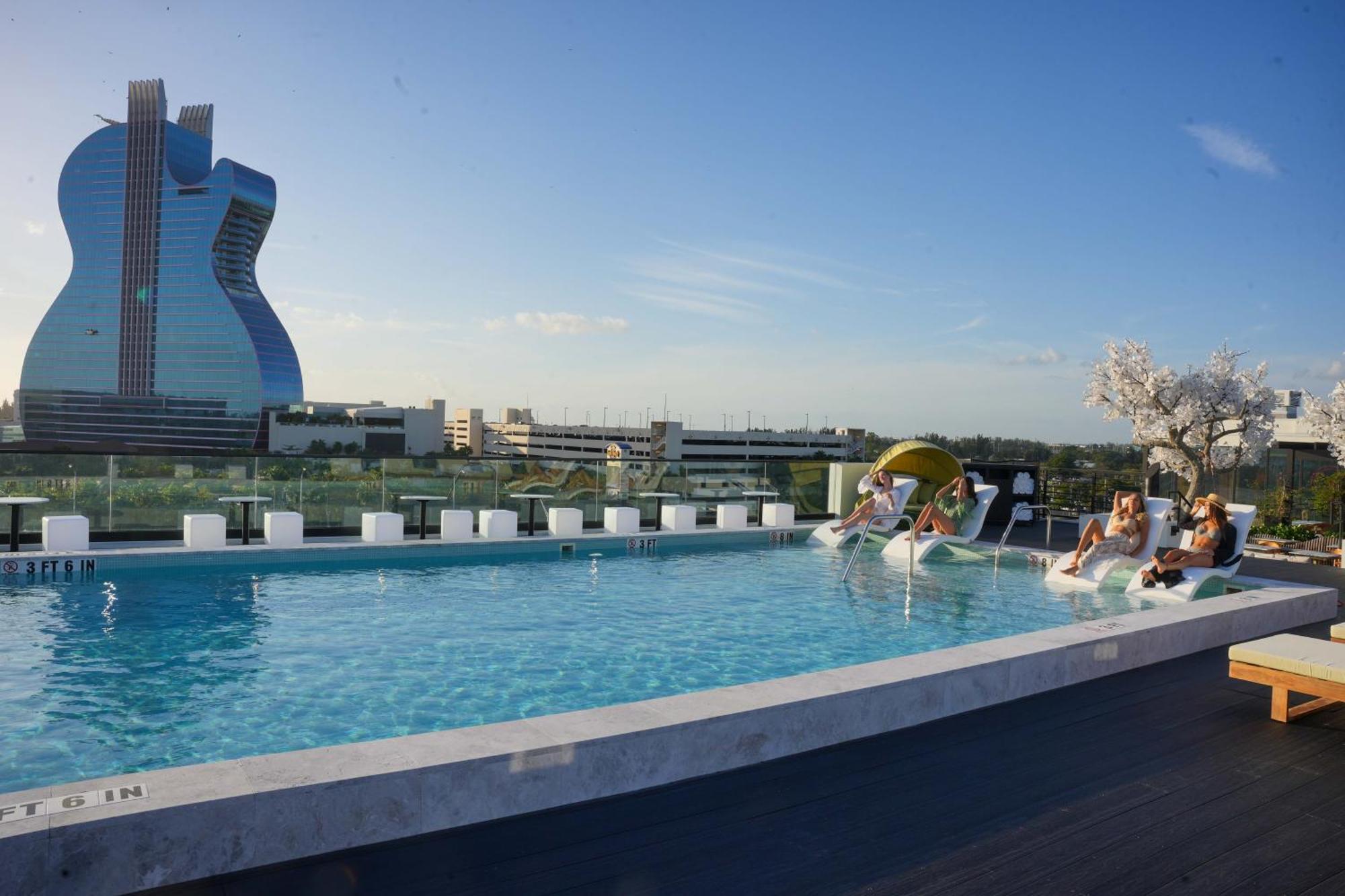 Dolce By Wyndham Hollywood Hotel ภายนอก รูปภาพ